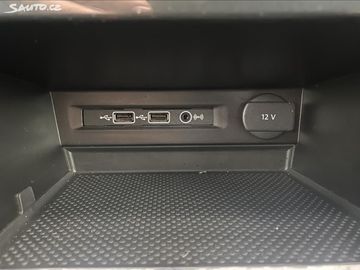 Car image 37