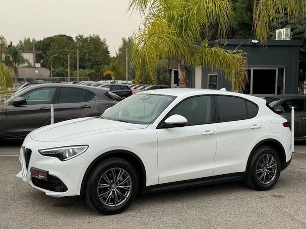 Alfa Romeo Stelvio 2.2 AT8 Q4 140 kW image number 1