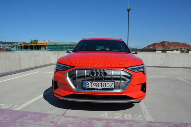 Audi e-tron 55 quattro 300 kW image number 2