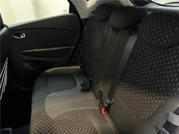 Car image 33
