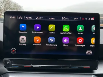 Car image 28
