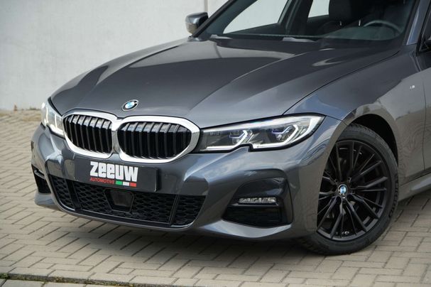 BMW 320i Touring 135 kW image number 1