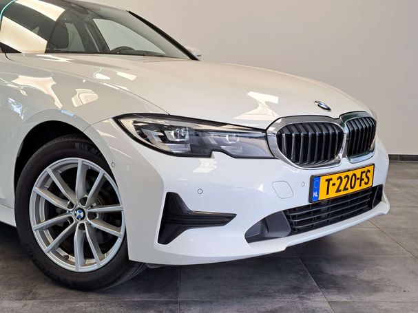 BMW 318i 115 kW image number 2