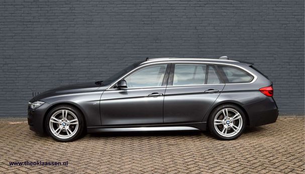 BMW 320i Touring 135 kW image number 4