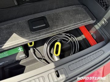 Car image 29
