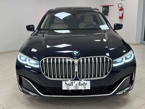 BMW 730d xDrive Individual 210 kW image number 2