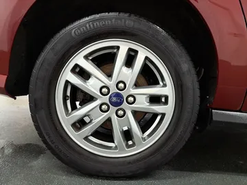 Car image 25