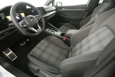 Car image 33