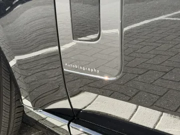 Car image 29