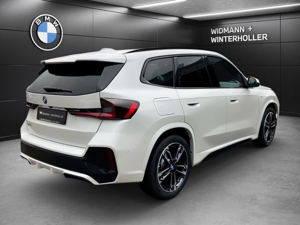 BMW iX1 xDrive30 230 kW image number 2