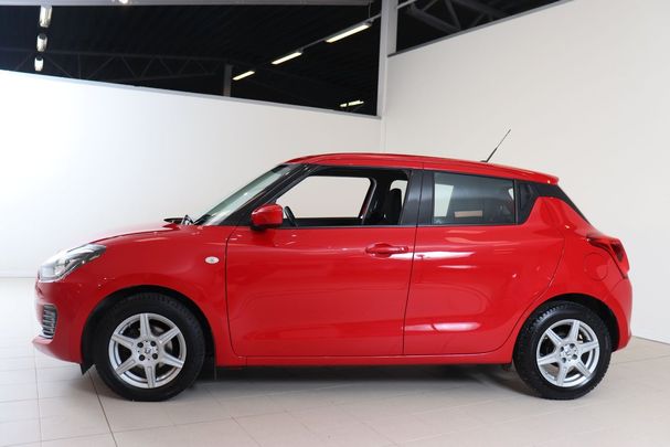 Suzuki Swift 1.2 Hybrid Comfort 61 kW image number 3