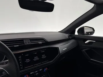 Car image 41
