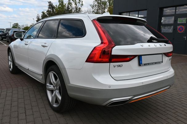 Volvo V90 Cross Country D5 AWD 173 kW image number 3