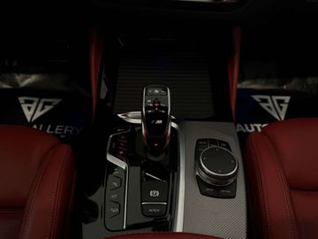 Car image 36