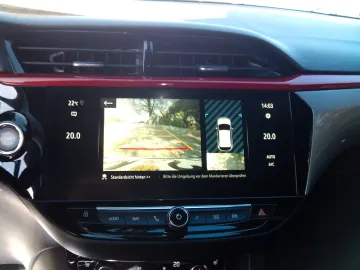 Car image 17