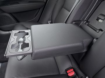 Car image 45