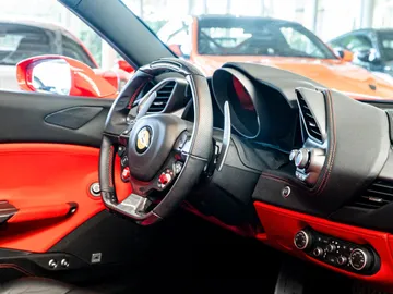 Car image 24