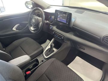 Car image 8