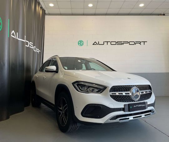 Mercedes-Benz GLA 180 100 kW image number 2