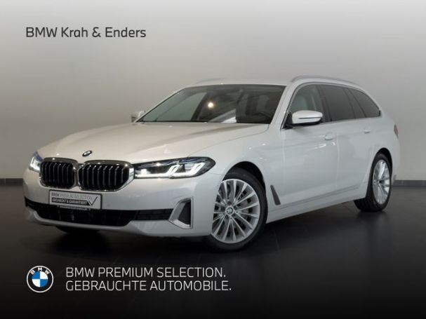 BMW 540i Touring Luxury Line xDrive 245 kW image number 1