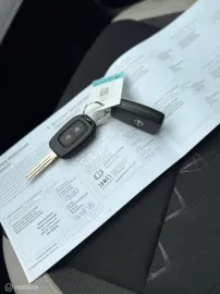 Car image 25