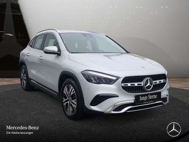 Mercedes-Benz GLA 180 100 kW image number 3