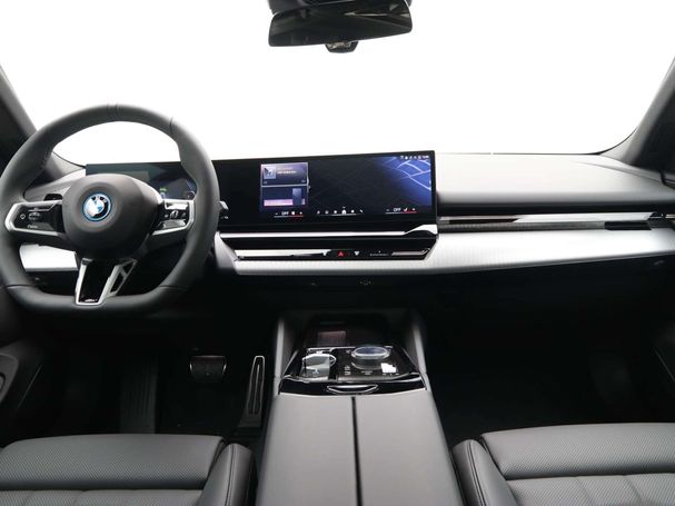 BMW 530 Touring 220 kW image number 11