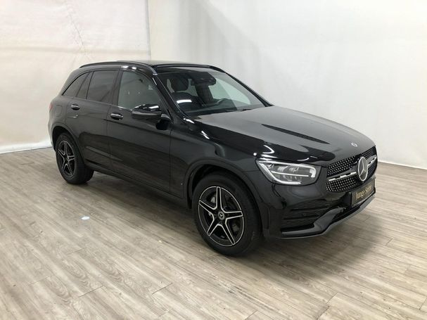 Mercedes-Benz GLC 300 de 225 kW image number 2