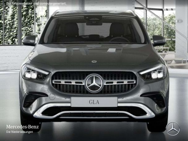 Mercedes-Benz GLA 200 120 kW image number 8