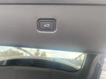 Car image 50