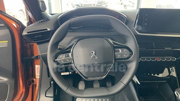 Peugeot 2008 1.2 PureTech 75 kW image number 10