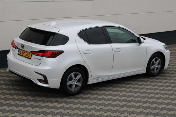 Lexus CT 200h 100 kW image number 4