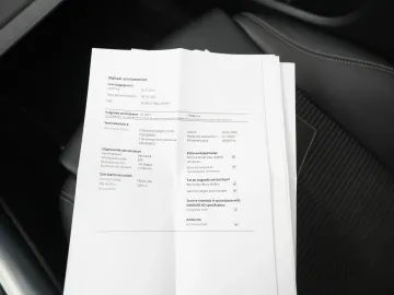 Car image 43