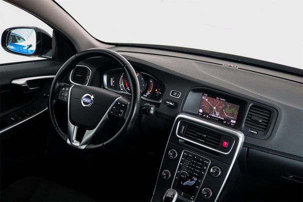 Volvo V60 Cross Country D3 110 kW image number 28