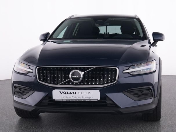 Volvo V60 Cross Country AWD B4 145 kW image number 19