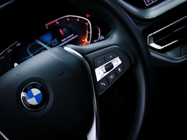 BMW 118i 103 kW image number 9