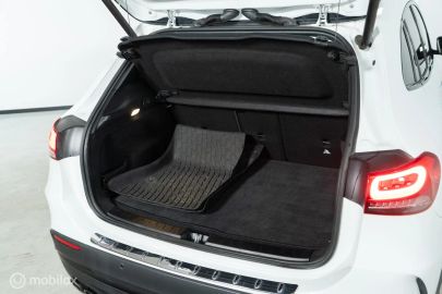 Car image 46