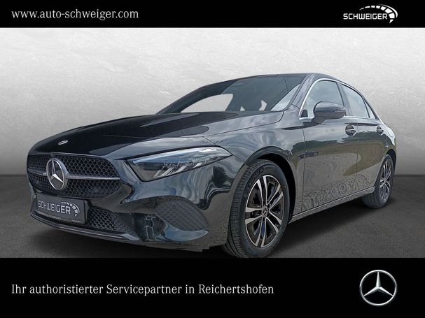 Mercedes-Benz A 180 100 kW image number 1