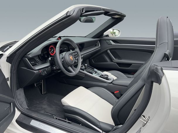 Porsche 992 Carrera 4S Cabrio 331 kW image number 4