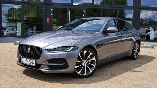 Jaguar XE 150 kW image number 1