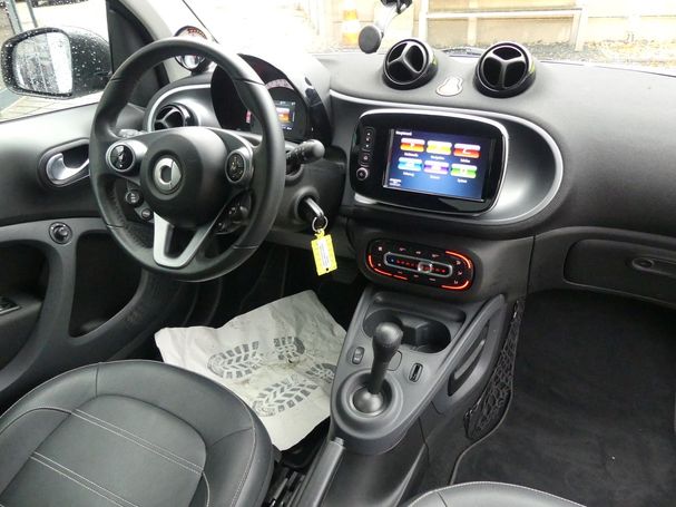 Smart ForTwo coupe EQ 60 kW image number 3