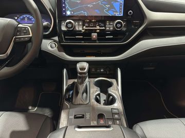 Car image 38