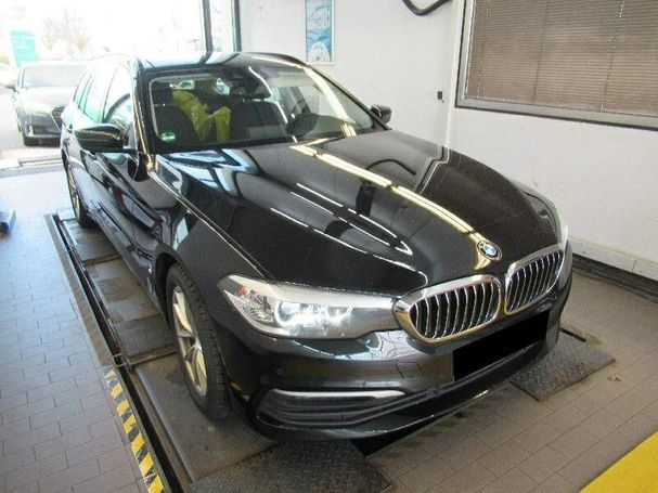 BMW 520d Touring 140 kW image number 2