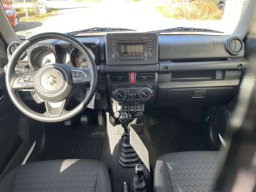 Car image 10