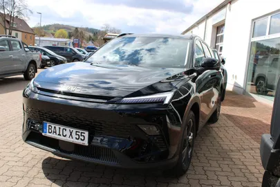 Car image 2