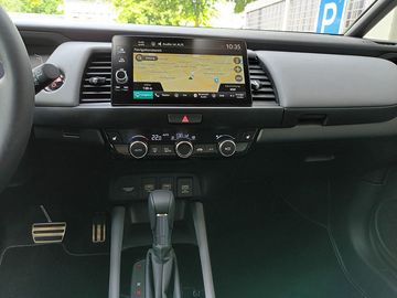 Car image 24