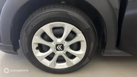 Car image 20