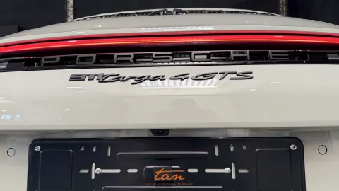 Car image 37
