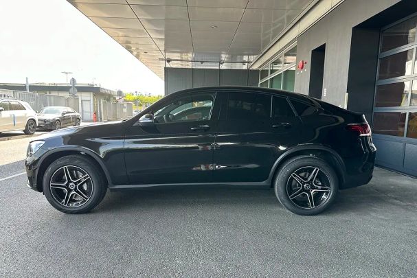 Mercedes-Benz GLC 300 e 235 kW image number 16