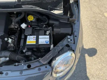 Car image 24